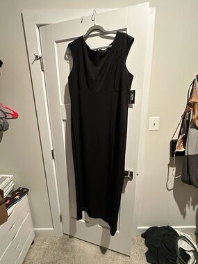 NWT SLNY One-Shoulder Black Evening Sheath Dress